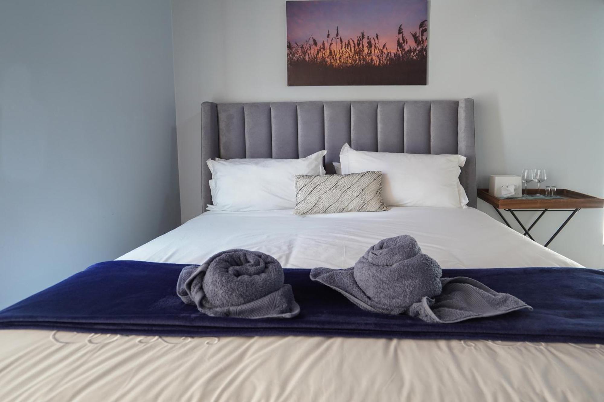 Ocean Vibes Hotel Кейптаун Екстериор снимка