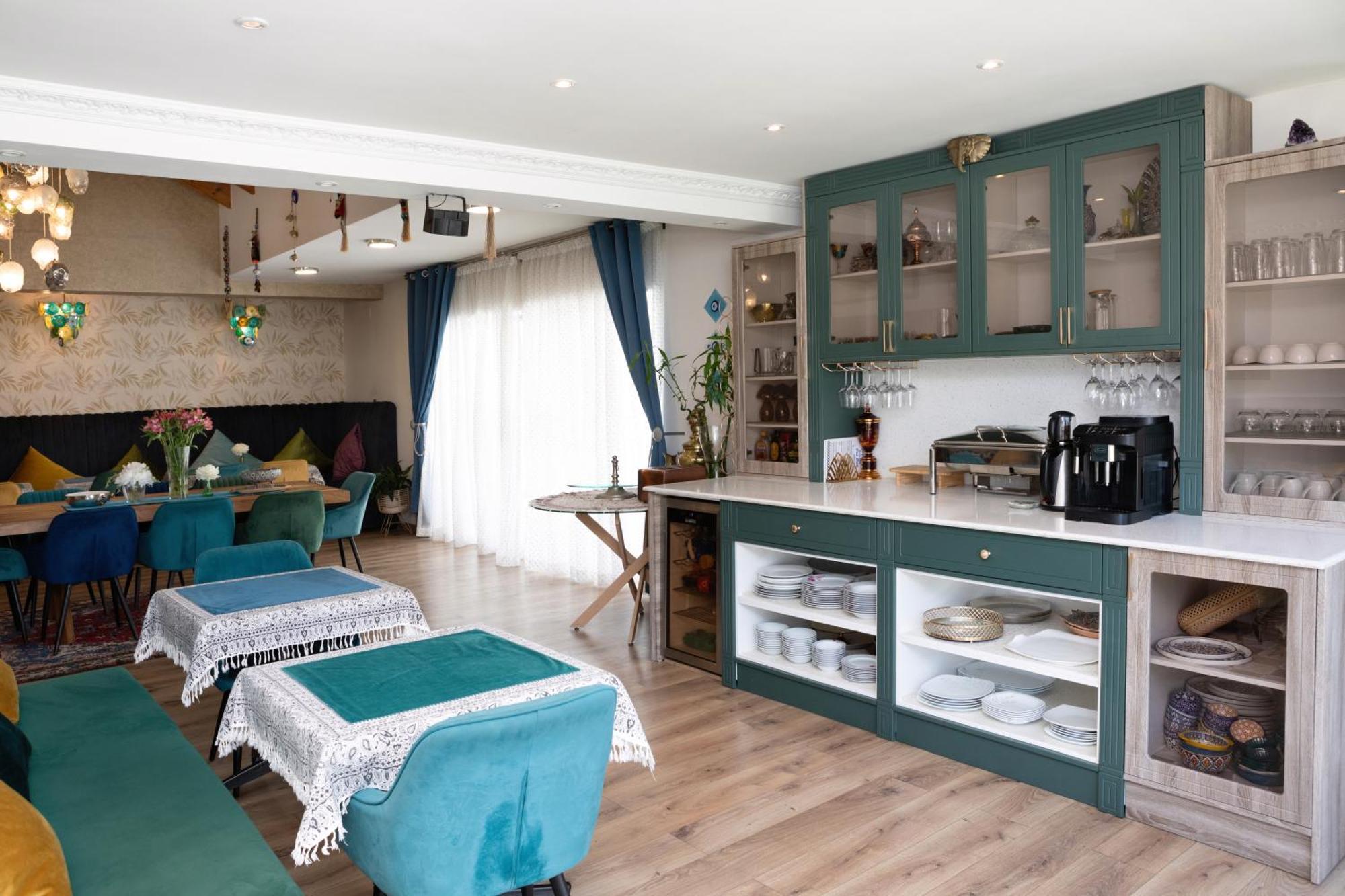 Ocean Vibes Hotel Кейптаун Екстериор снимка